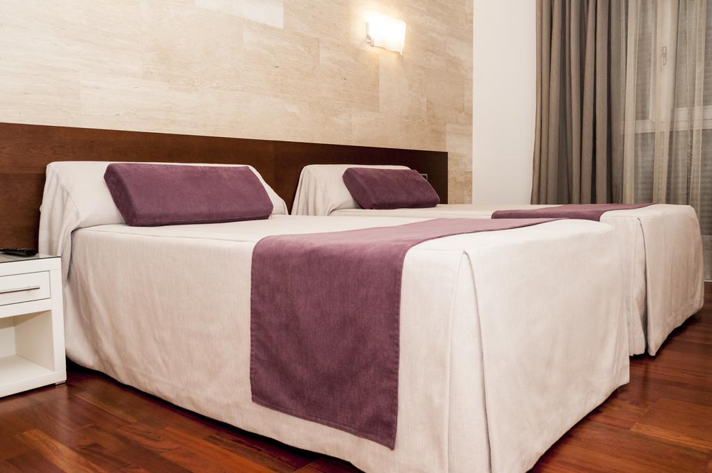 Escuderos Hotel Cruz Argamasilla de Calatrava المظهر الخارجي الصورة